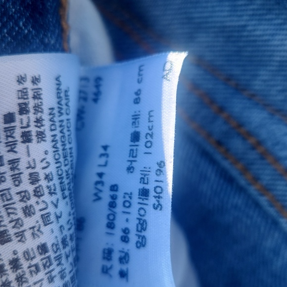 501 - Picture 3 of 6